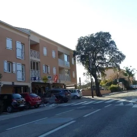 Parcs Du Lavandou شقة لو لا فاندو